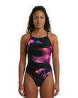 Woman tie die black